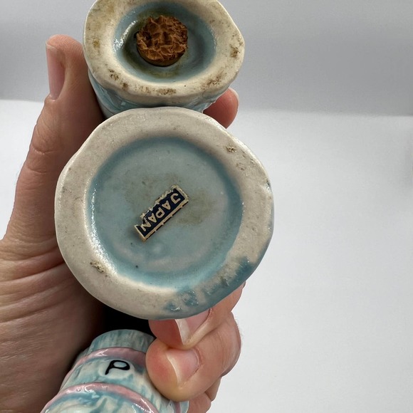 Vintage Barrels Salt Pepper & Vinegar Shaker Set Dispensers 4 Pieces Japan Made - Picture 8 of 9